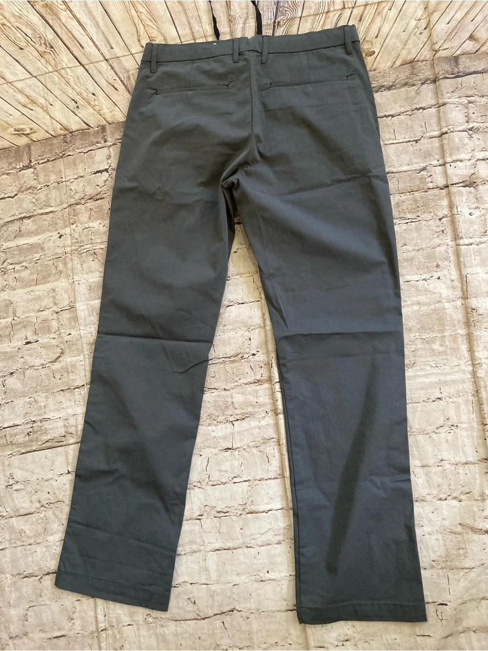 NWOT Goodfellow men’s grey Hennepin straight leg pants size 32 x 32